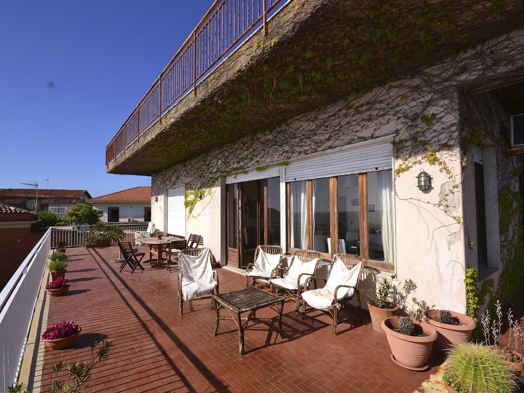 Cozy Holiday Home In Pozzillo With Terrace Acireale Εξωτερικό φωτογραφία